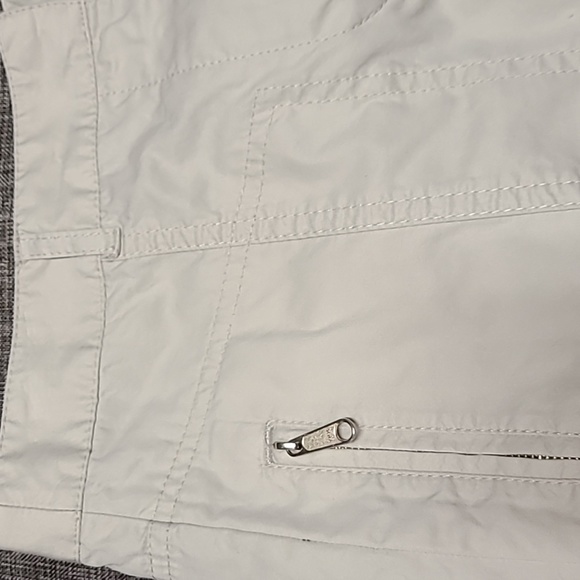 Ann Taylor LOFT Cargo Skirt. Size 0 - Picture 4 of 7